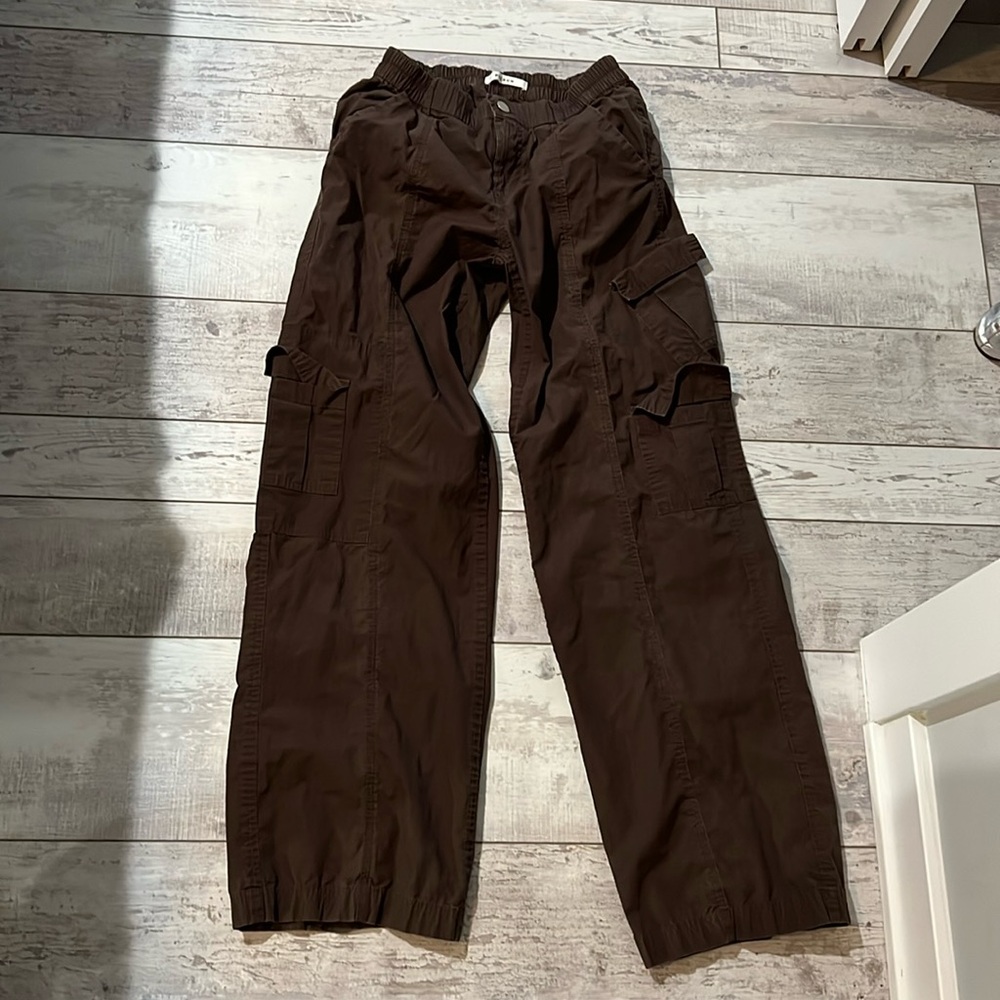 cute brown y2k style cargo pants from pacsun, lightly worn!
